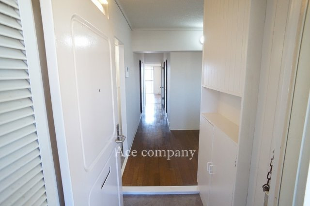 【玄関】 | メガロコープ平野1号棟 | 下部シューズボックスあります。玄関網戸付きです☆