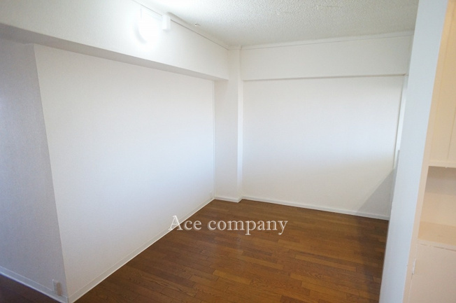 【内装】 | メガロコープ平野1号棟 | 【キッチンスペース：5帖】
