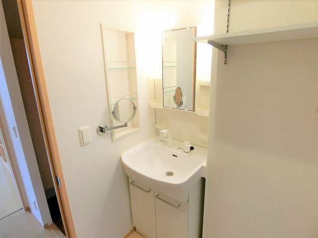 ローズコート・H　D棟の独立洗面台|※別部屋のイメージ写真です。