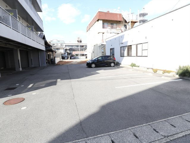 第5おおぎビルの駐車場