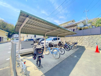 【その他共用部分】 | アーク・アンシエル | 駐輪場は屋根付きですので雨の日も困りません