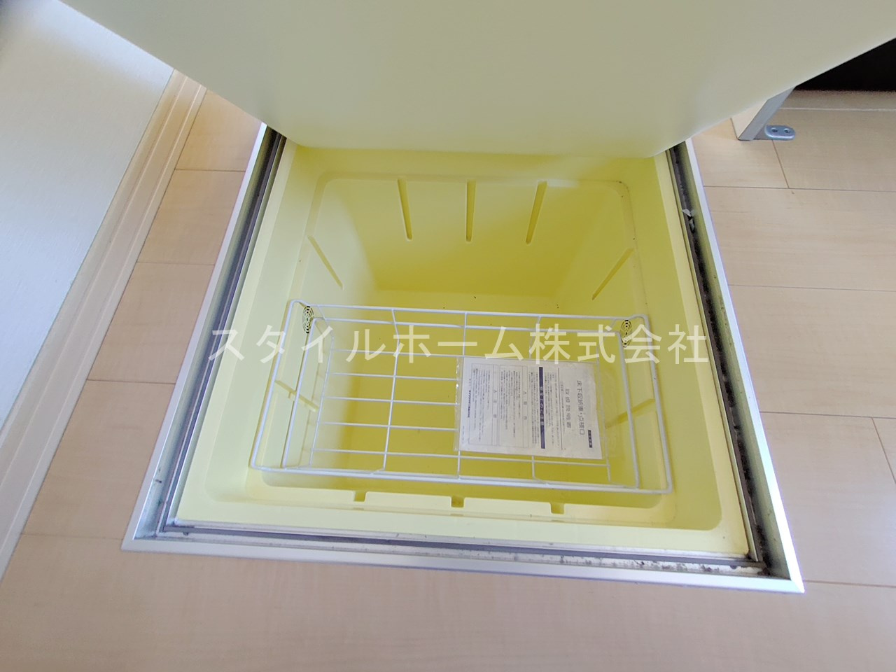 リビングタウン下地Ⅱ　Aの玄関