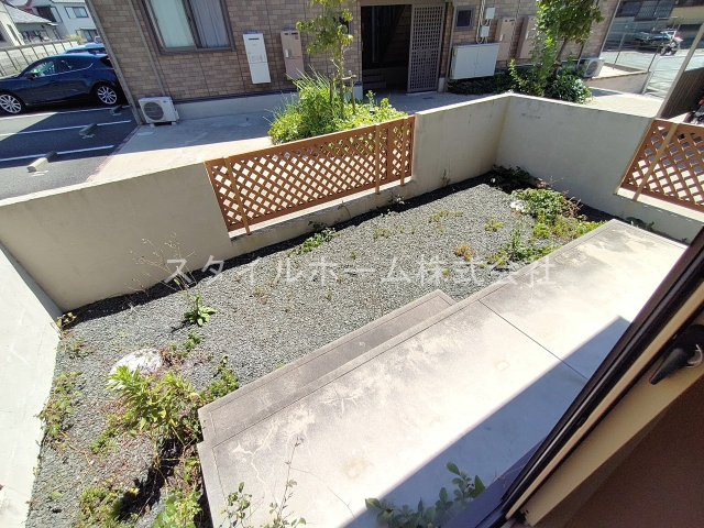 リビングタウン下地Ⅱ　Aの庭