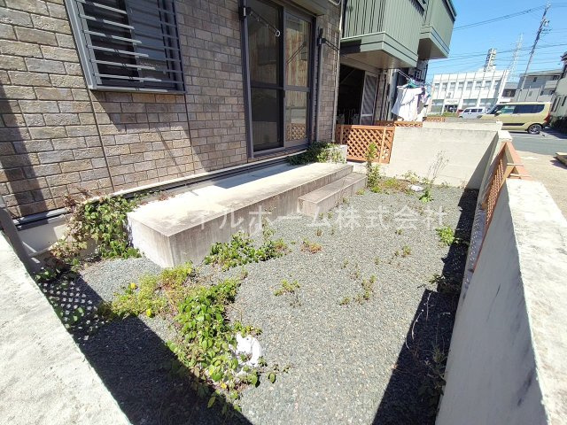 リビングタウン下地Ⅱ　Aの庭