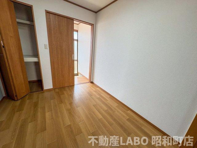 ハイツ平野駅前の居間・リビング