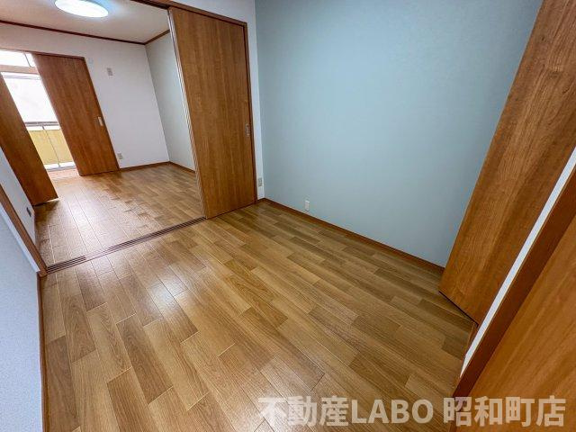 ハイツ平野駅前の寝室