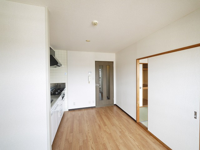 タワーア・ラ・モードの居間・リビング|使いやすい居間です