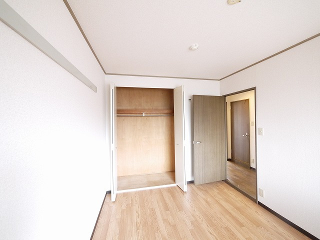 タワーア・ラ・モードの居間・リビング|ゆったりとしたリビングです