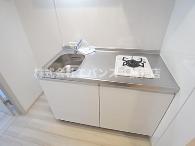 【キッチン】 | エスペリオ千葉中央 | コンパクトなキッチンで掃除もラクラク