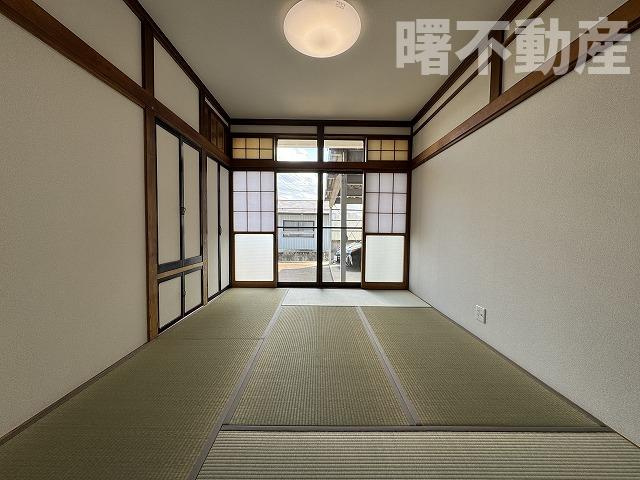 【成約特典有り】米沢市窪田町窪田1135-2の和室|畳の上でゆっくりとくつろげる和室です