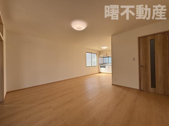 【成約特典有り】米沢市窪田町窪田1135-2の居間・リビング