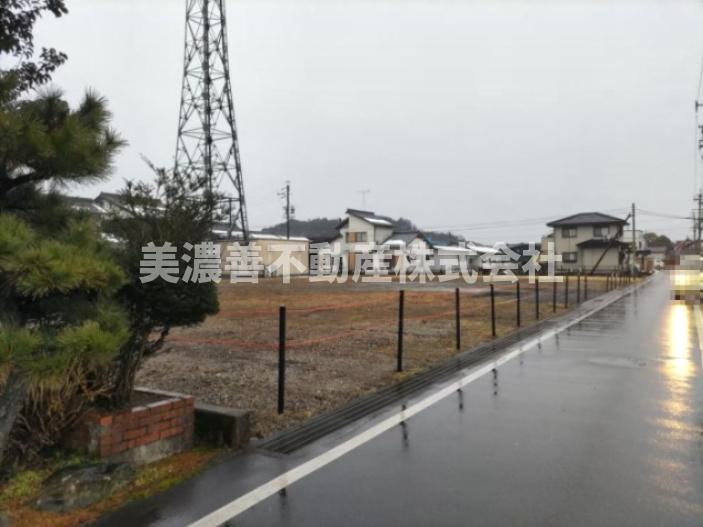 ６４８２１　関市下有知土地の周辺