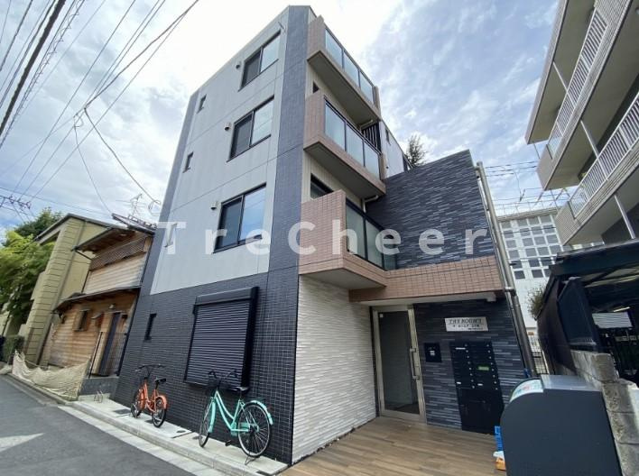 ザルームズ上十条の外観