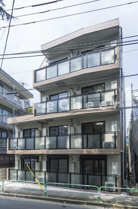 ザルームズ上十条の外観