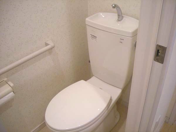 ティンカーベルRSのトイレ|ゆったりとした空間のトイレです