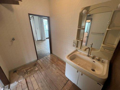 西区己斐大迫３丁目の洗面所