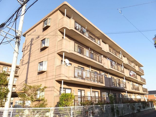 クレセントフジBの外観