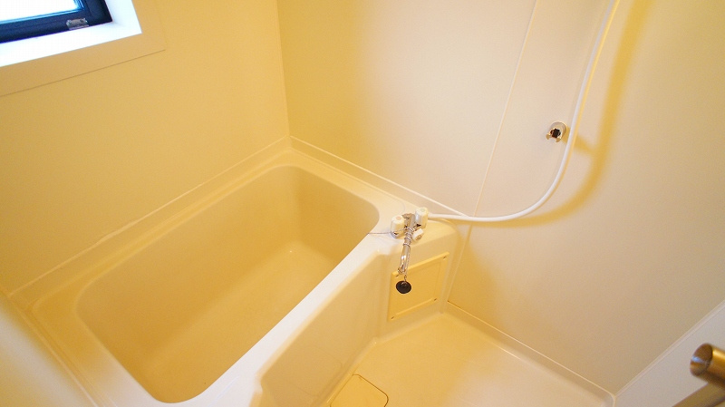 クレセントフジBの浴室