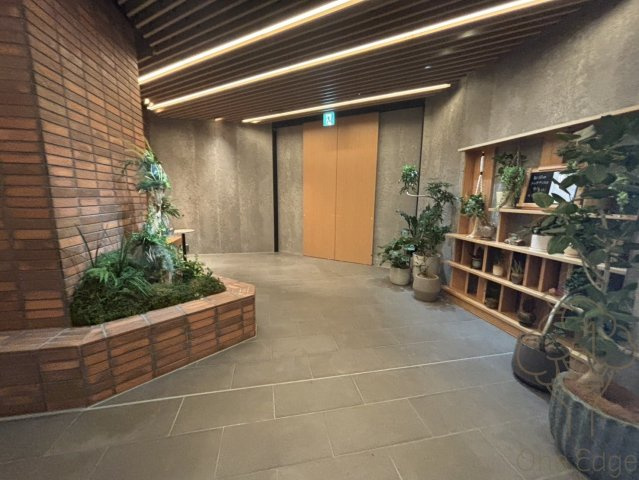 コンフォリア・リヴ本町ＷＥＳＴ Ｑのロビー