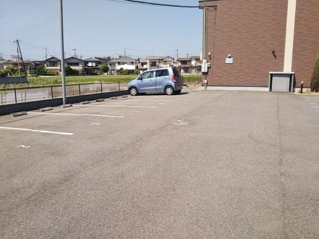 加古川市平岡町新在家１丁目のアパートのその他