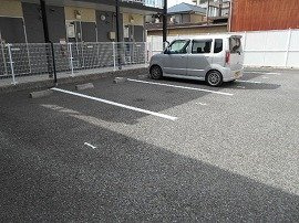 加古川市加古川町本町のアパートのその他|駐車場