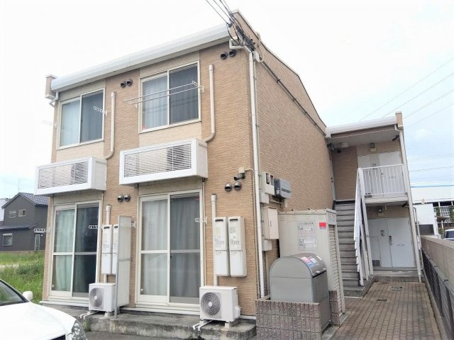 加古川市加古川町南備後のアパートの外観