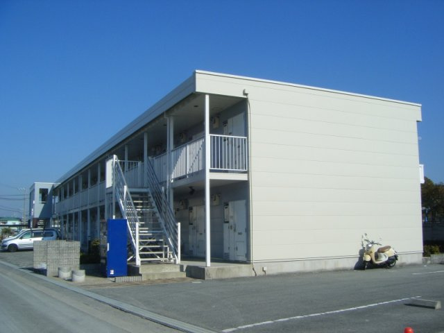 レオパレスシャルマンの外観