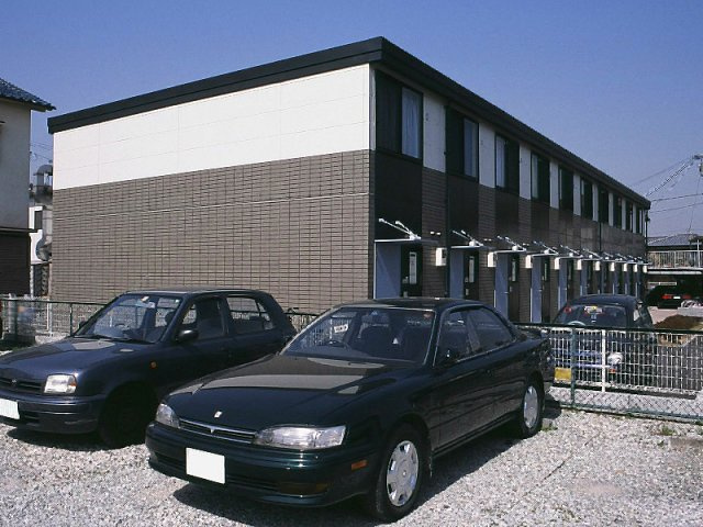 加古川市平岡町新在家のアパートの外観