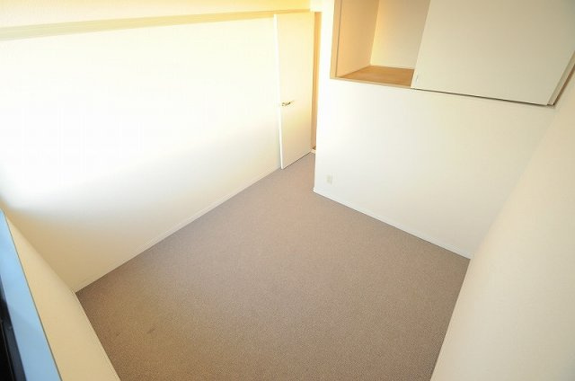 加古川市平岡町新在家のアパートの寝室