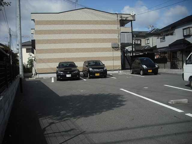 加古川市米田町平津のアパートのその他