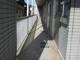 加古川市野口町坂元のアパートのその他|廊下