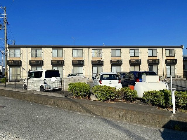 加古川市野口町古大内のアパートの外観