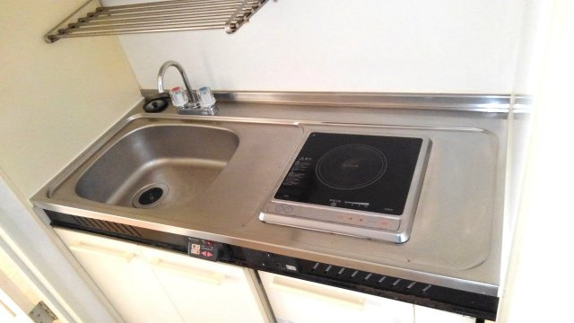 加古川市平岡町新在家のアパートのキッチン|コンパクトなキッチン♪