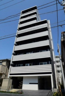 【外観】 | 鉄筋コンクリート造のがっちりとした建物。