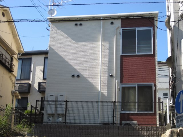 神戸市中央区籠池通３丁目のアパート