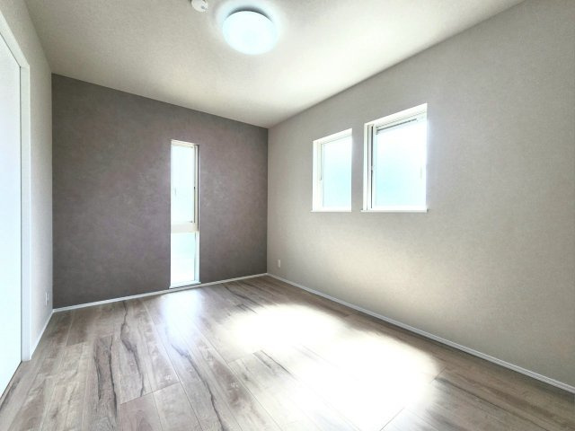 TAILOR HOUSE－テイラーハウス－小倉南区長尾4丁目【小倉南区　新築戸建て】の洋室|2階南東側の6帖洋室です♪