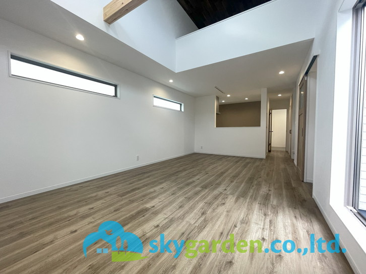 藤沢市亀井野４丁目　新築戸建　全3棟D号棟の居間・リビング