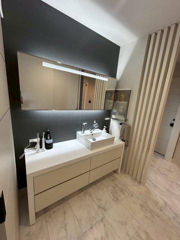 八街市朝日　中古戸建の独立洗面台