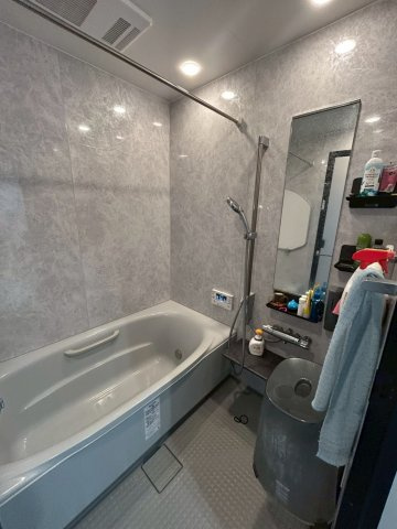 八街市朝日　中古戸建の浴室