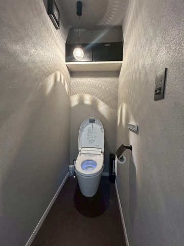 八街市朝日　中古戸建のトイレ