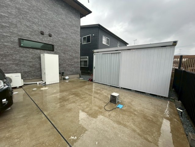 八街市朝日　中古戸建の駐車場