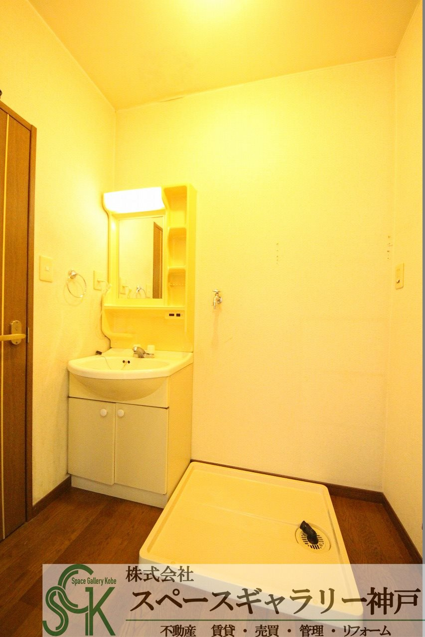 グリーンライフ池田の洗面所|※お部屋により仕様が異なる場合があります※