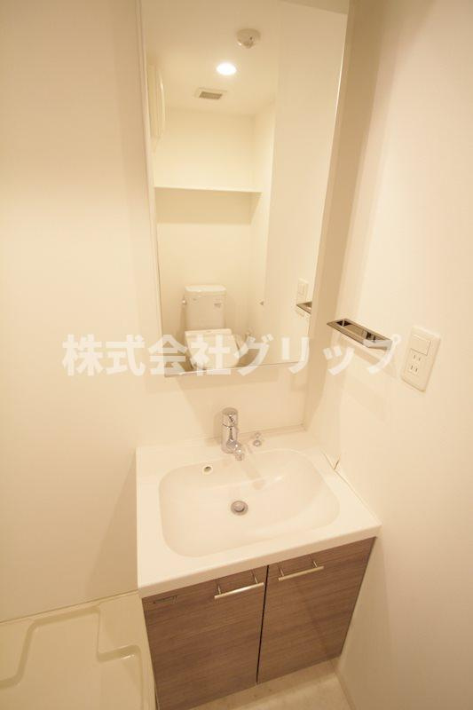 メインステージ横濱ポートサイドの独立洗面台