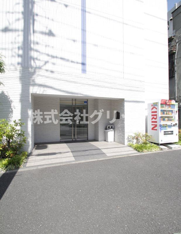 メインステージ横濱ポートサイドのエントランス