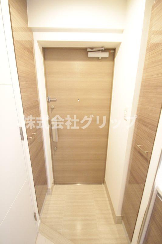 メインステージ横濱ポートサイドの玄関