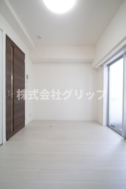 メインステージ横濱ポートサイドの居間・リビング