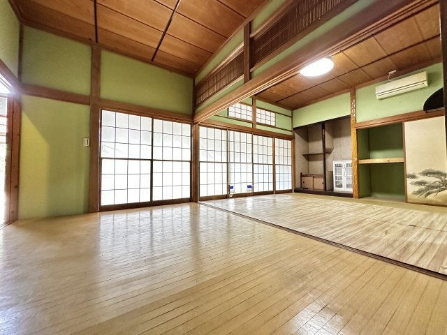 中郡大磯町生沢　敷地広々大型平屋住宅の和室