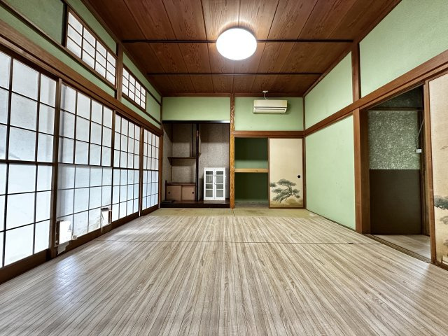 中郡大磯町生沢　敷地広々大型平屋住宅の和室
