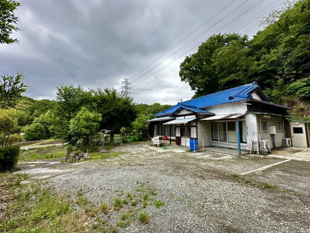 中郡大磯町生沢　敷地広々大型平屋住宅の庭