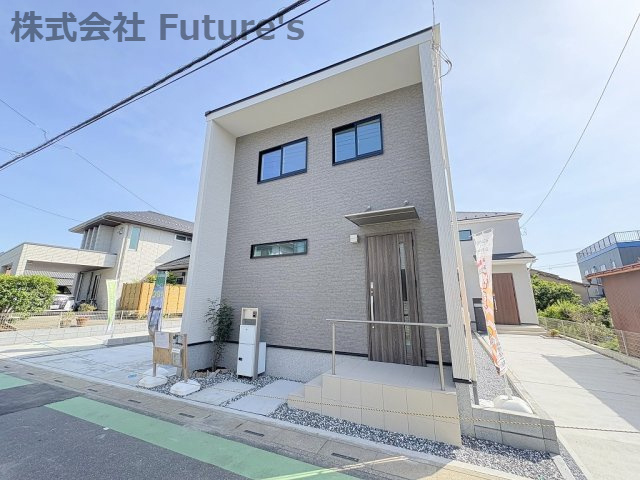三郷市彦沢1丁目　新築戸建　全3棟　2号棟の外観|2025年5月築の新築分譲住宅・三郷市彦沢1丁目